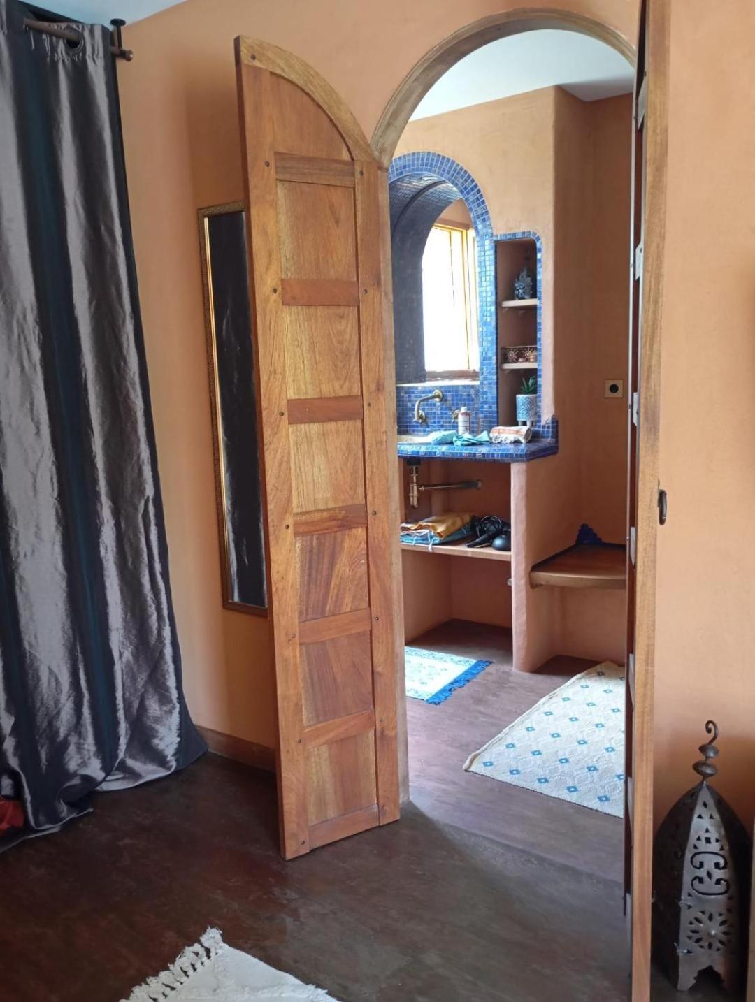 La Maison Bleue Ponsas Bagian luar foto
